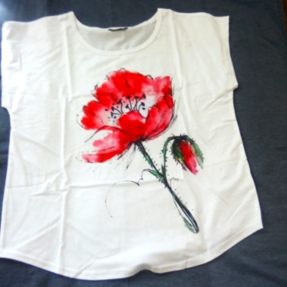 Tee shirt